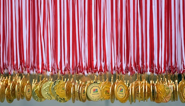 Z čeho se vyrábějí medaile